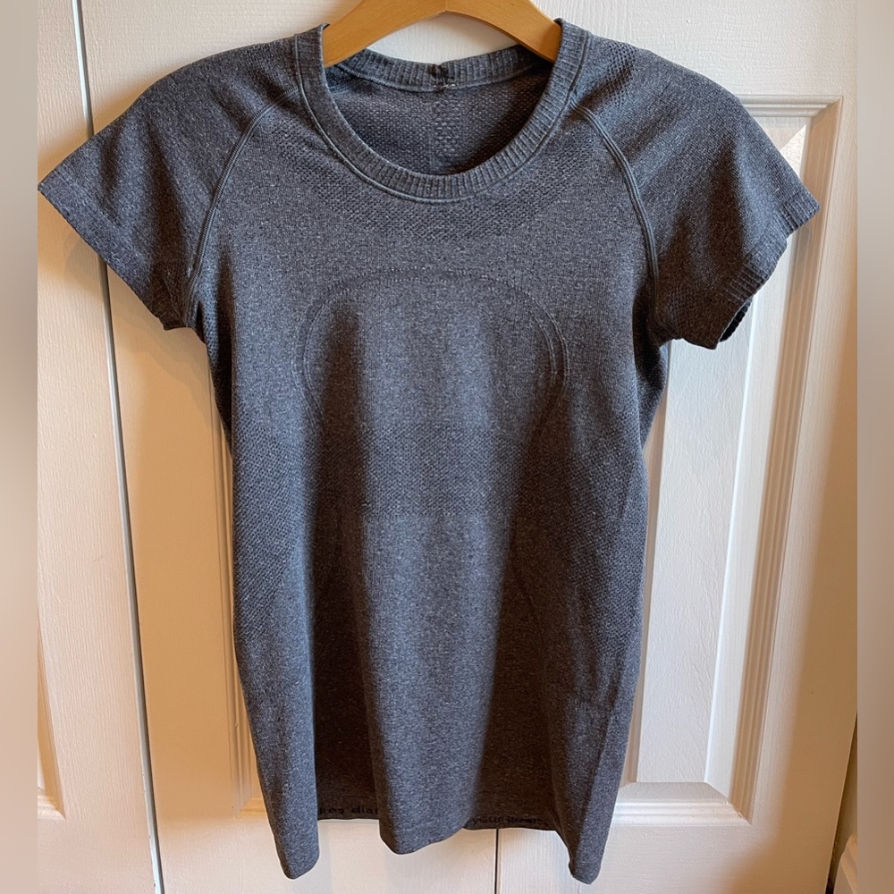 Lululemon Swiftly Tech Short Sleeve Top